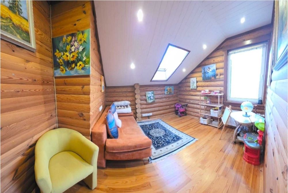 Нові Петрівці продаж будинку зруб 185 м кв 8соток