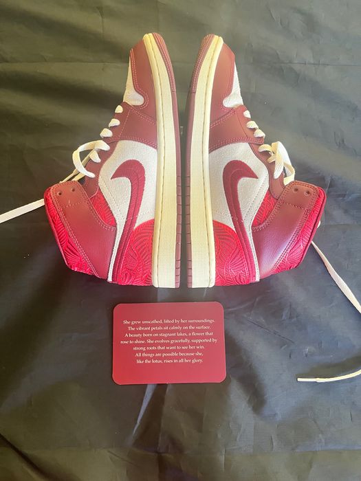 Air Jordan 1 WMNS