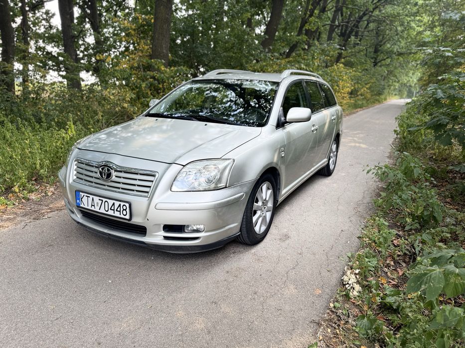 Авто универсал Avensis 2.0 D-4D