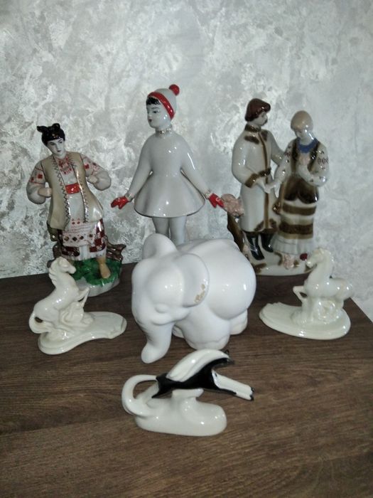 Статуетки статуетки