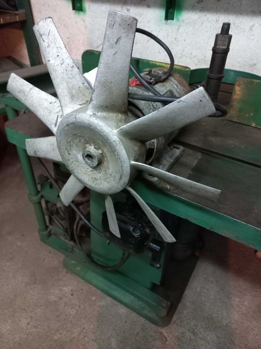 wentylator przemysłowy 220v