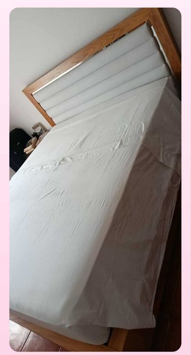 Vende se cama de casal