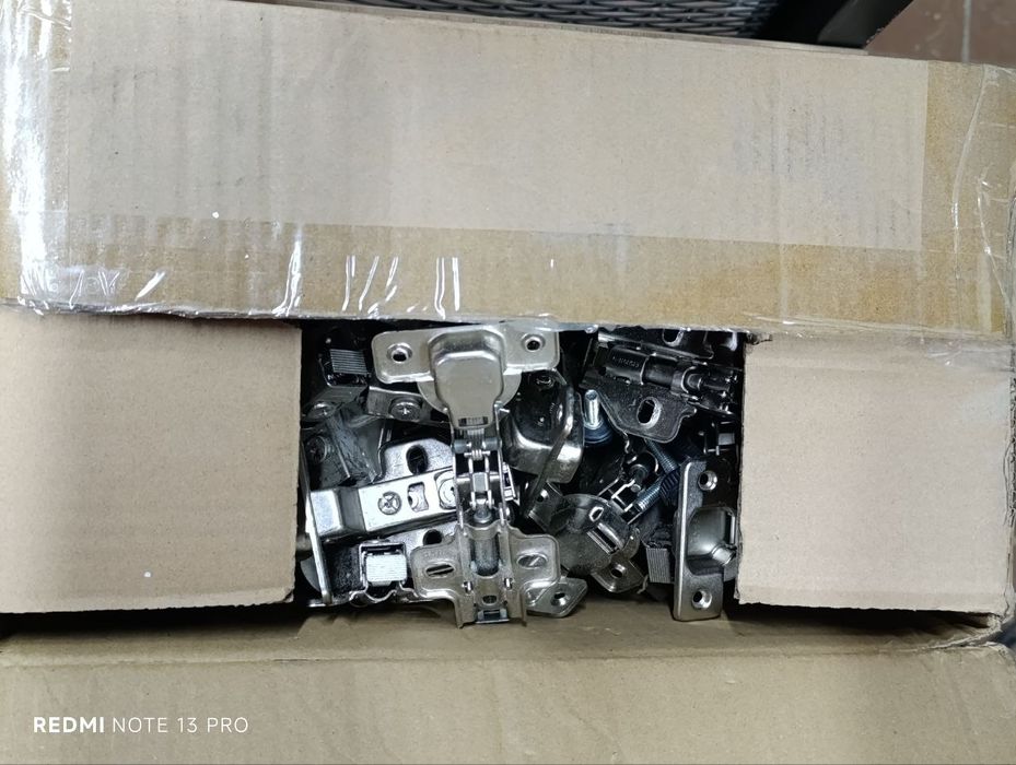 Петля накладна з доводчиком  LinkenSystem. Пара.