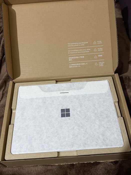 Планшет/ноутбук  Microsoft  Surface  Pro  10