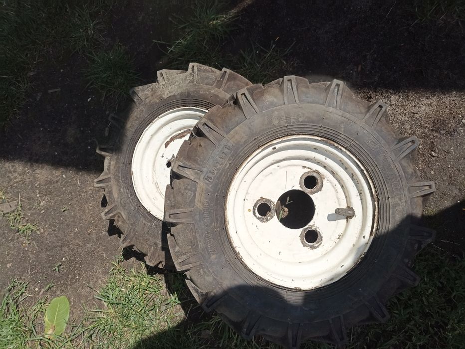 Koła opony dzik traktorek