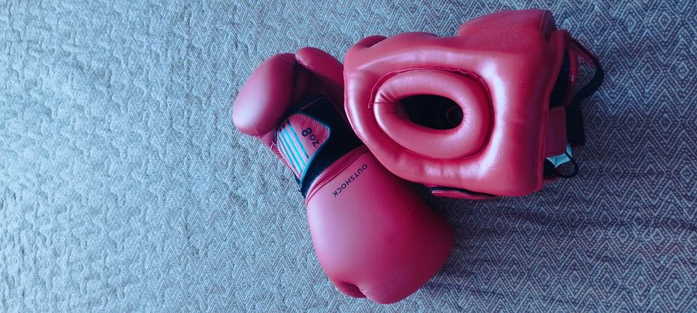 Capacete e luvas de boxe junior