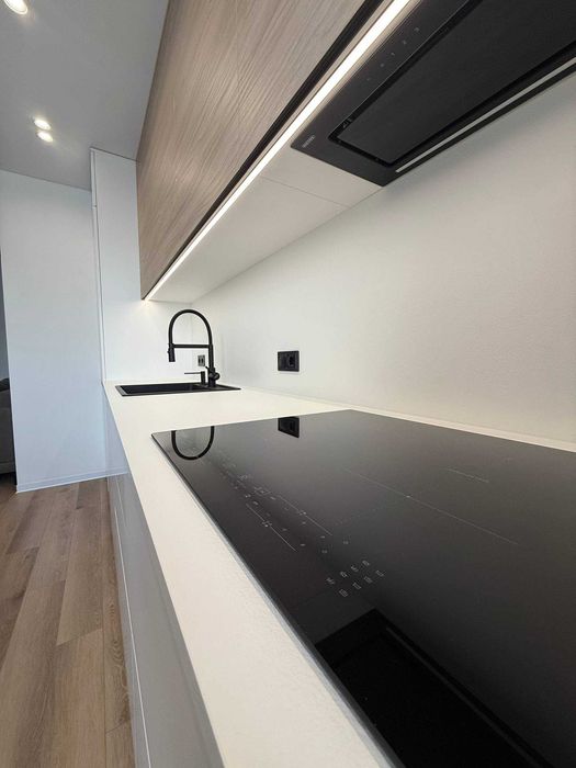 Добротна 2 кімнатна в центрі ЖК А5