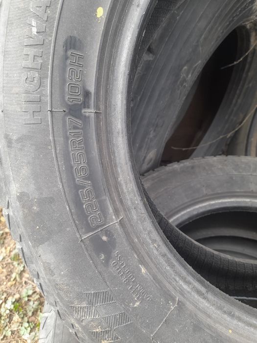 продам шини 225/65/17