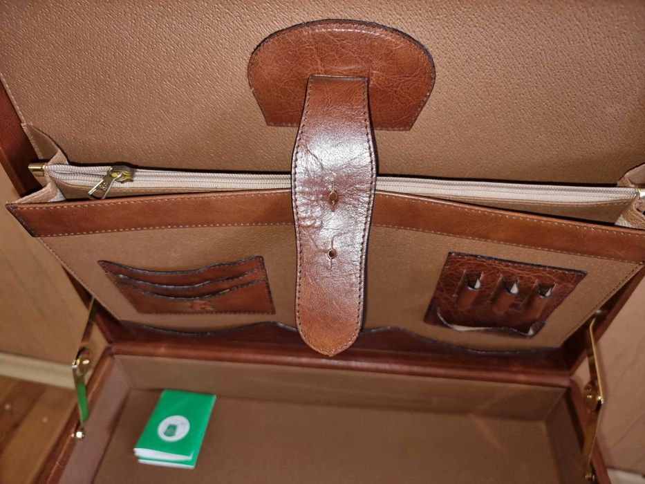 Чоловічий шкіряний портфель дипломат Munari
