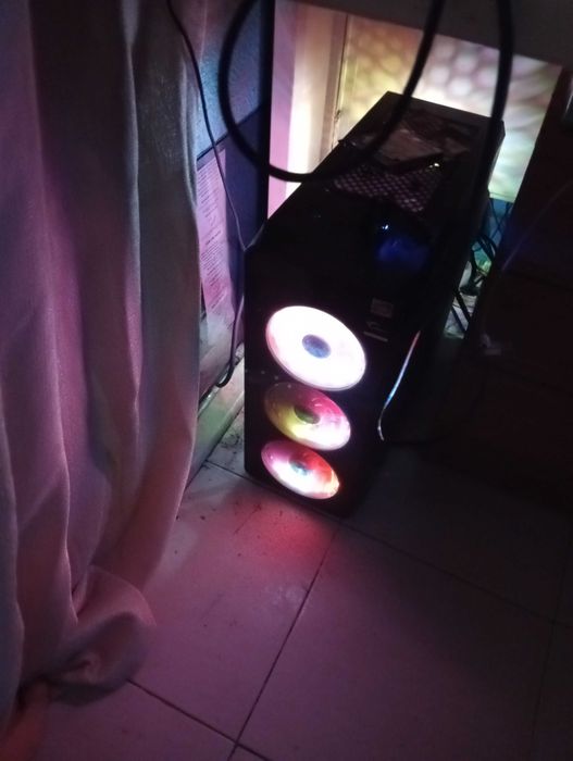 PC gaming potente com processador Ryzen 7 5700X