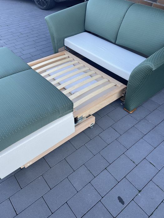 Розкладний диван з тканини