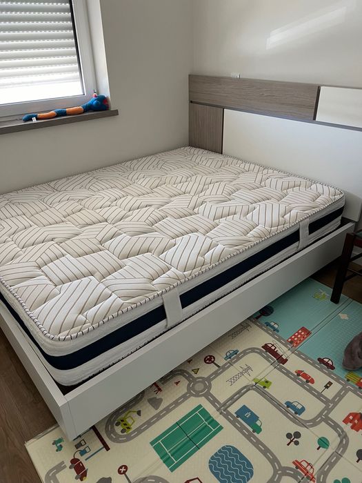 Vendo cama + colchão, 195/150 novo, 400euros