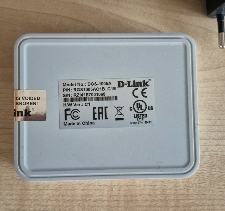 Комутатор (світч) гігабітний D-link DGS-1005A на 5 портів