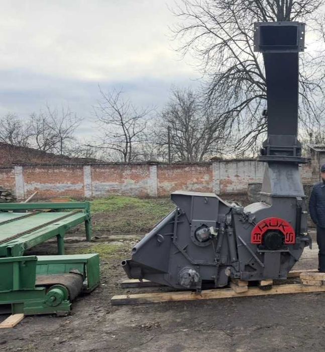 Продам дробарку BRUKS 803 CT