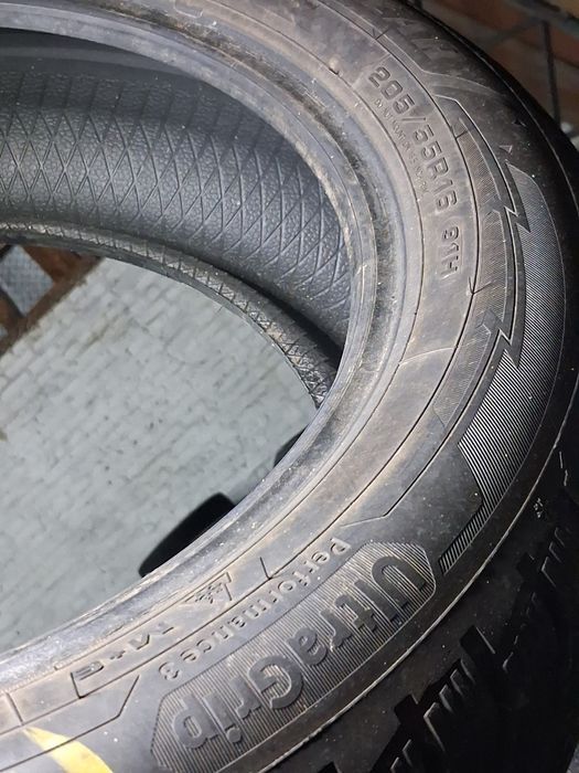 Шини б/у зимові 205/55 R16 Goodyear UltraGrip Performance 3