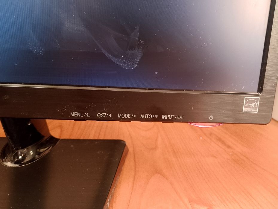 Монітор монитор экран  LG flatron e1942