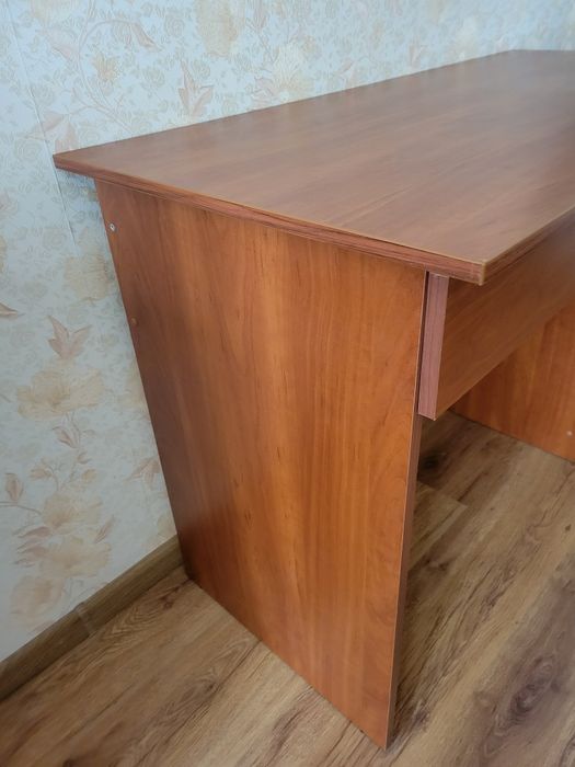 Стіл письмовий  "Юніор"