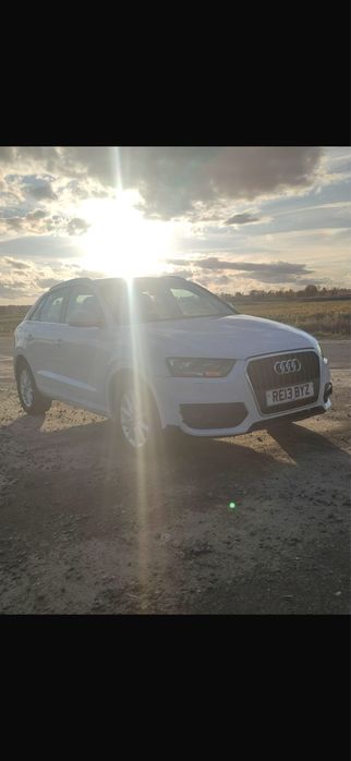 Продам Audi Q3.