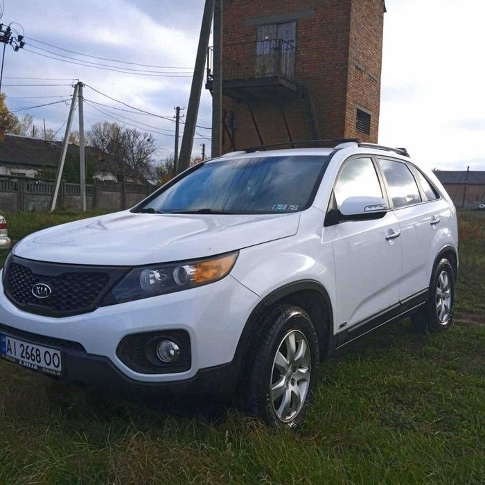 Продам автомобіль Kia Sorento 2012