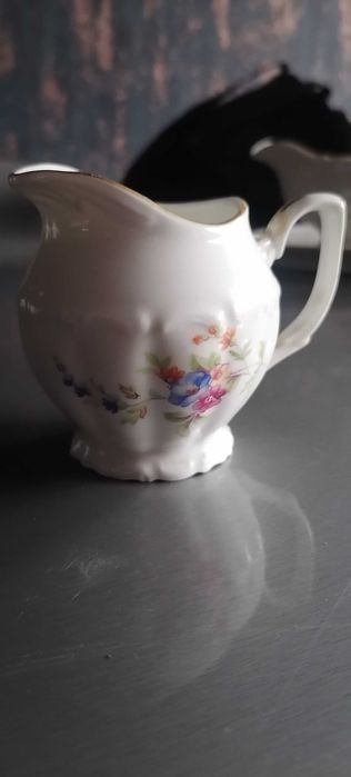 Mlecznik porcelana Bogucice antyk