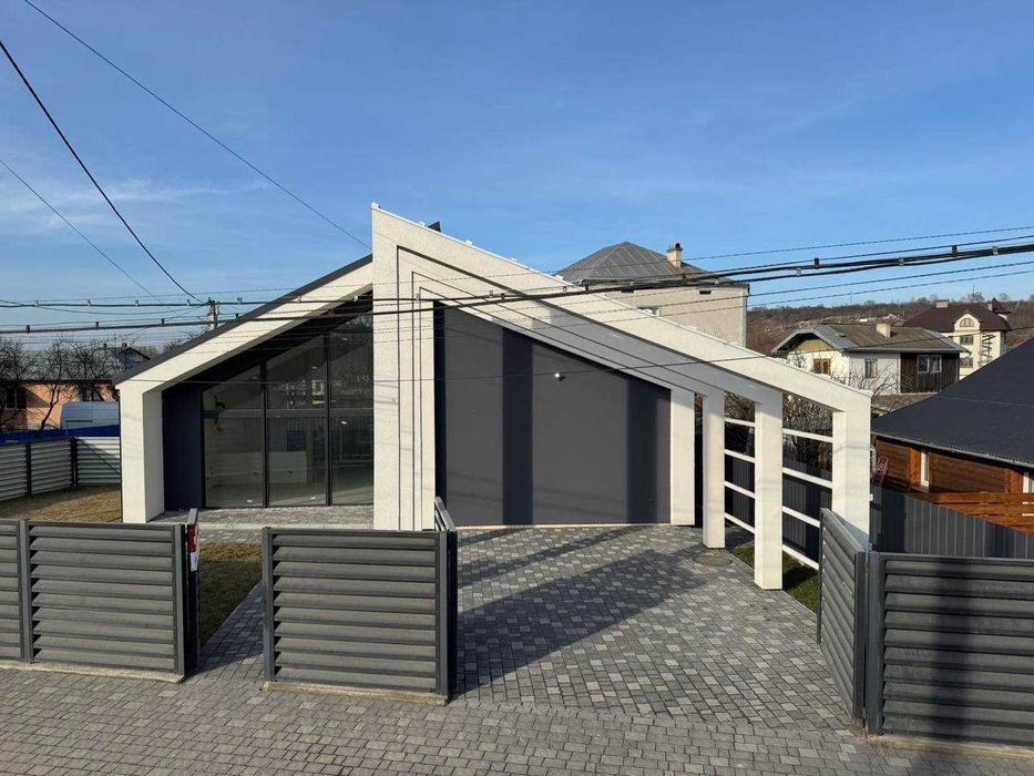 Елітний Особняк в центрі Вовчинців