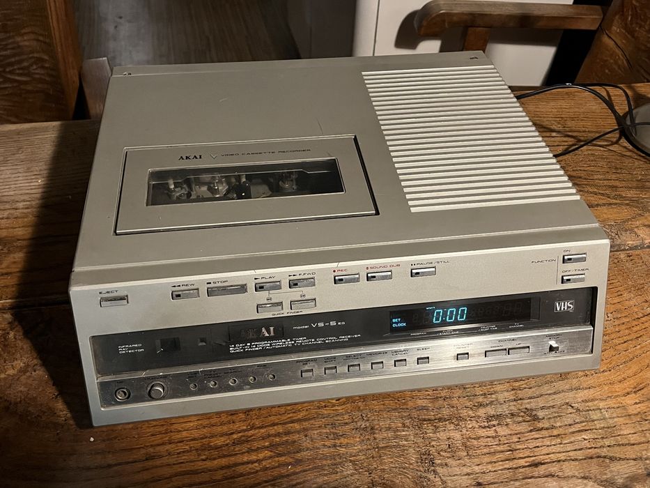 Magnetowid video Akai VHS