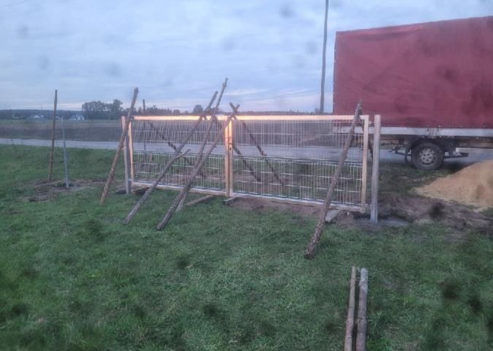 Ogrodzenia tymczasowe z siatki lesnej stale z siatki plecionej panel3d