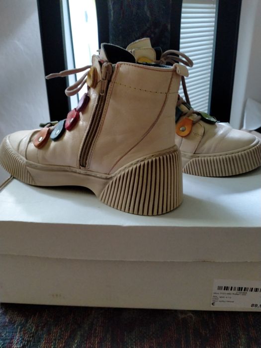 Продам шкіряне взуття. Єврозима..Виробник Німеччина.