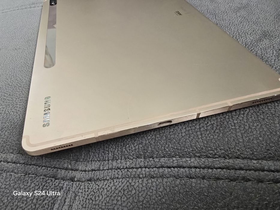 Samsung tab s7+ OLED