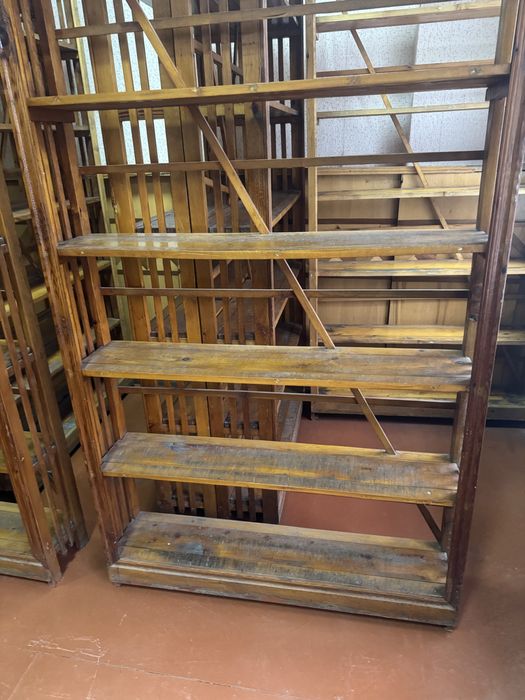 Пррдам стелажі дерев’яні