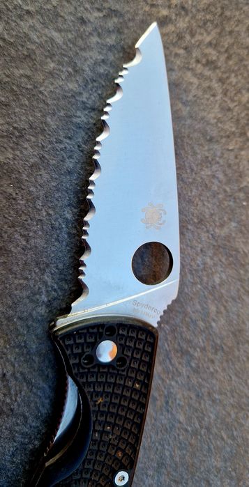 Nóż składany Spyderco Tenacious Lightweight
