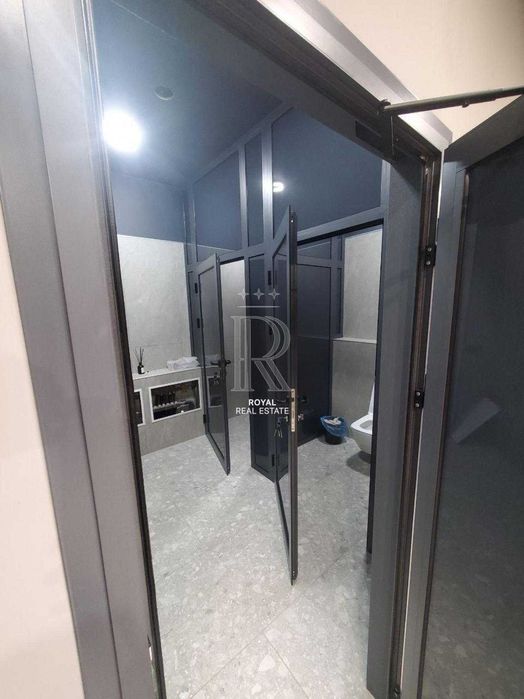 Продаж Склад та Офісне приміщення, 1750 м2 Жуляни Київ Софіївська Борщагівка Без %