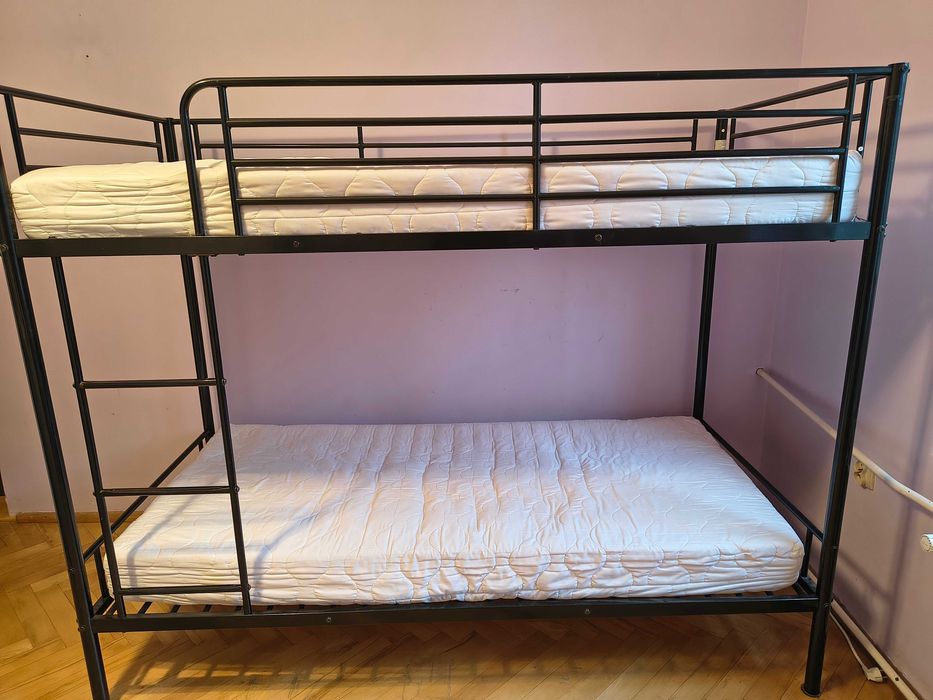 Sprzedam  łóżko piętrowe