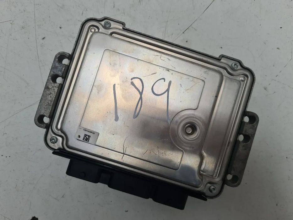 CENTRALINA ECU BOSCH ORIGINAL 9661773380 0281011863 PEUGEOT 307 1.6