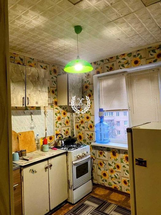 Продам 3- ри кімнатну, Кривий Ріг  (площа В. Великого)