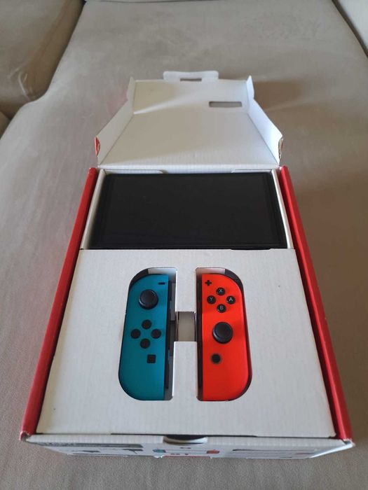 Nintendo Switch OLED *IMPECAVEL*