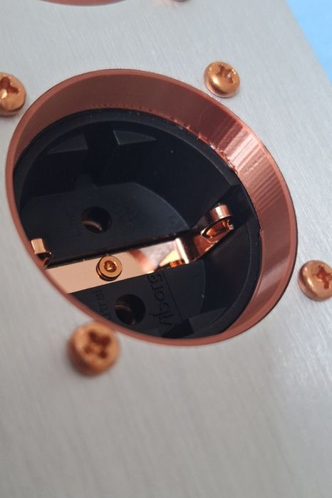 SounLab INTerCeptor listwa zasilająca sieciowa kondycjoner