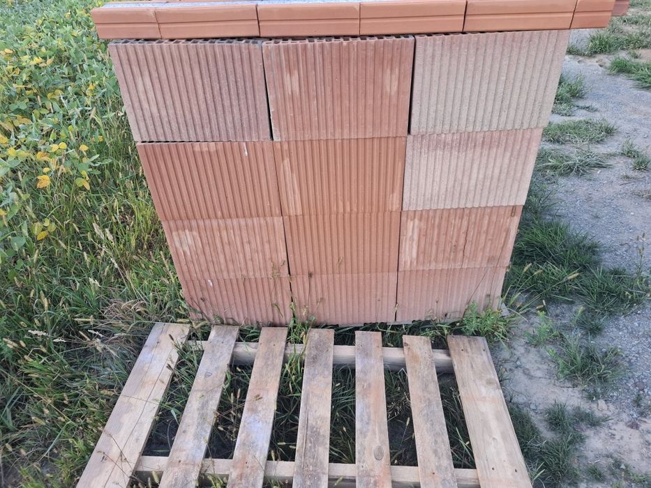 Pustaki ceramiczne Porotherm dryfix profi