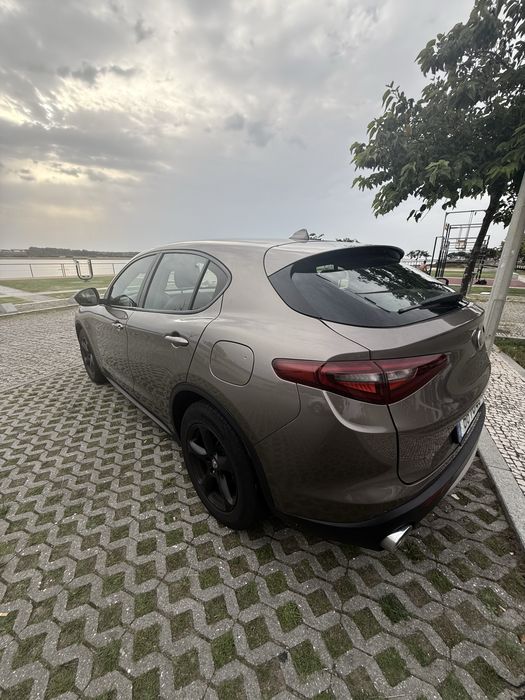 ALFA ROMEO STELVIO 2,2 diesel at8