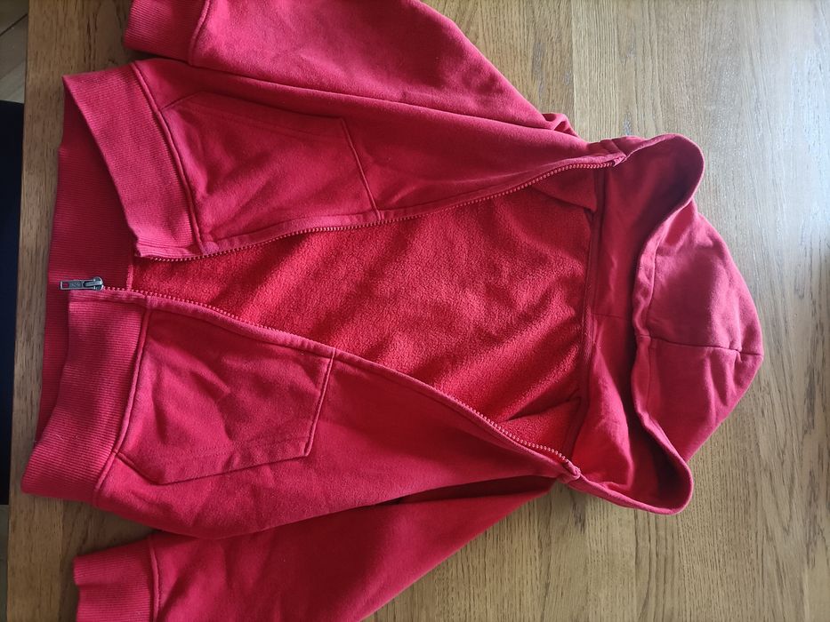 Bluza firmy C&A zapinana na zamek