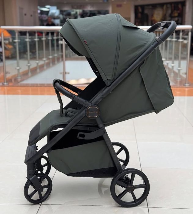Прогулянкова коляска CARRELLO Bravo Carbon 2025