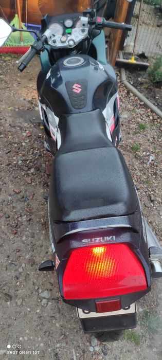 Suzuki gsx 750f.