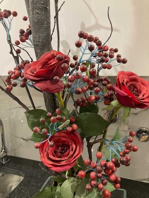 Jarra rectangular com arranjo