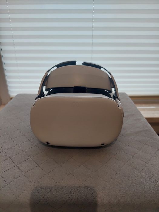 VR Oculus Meta Quest 2 (+10 gier!)