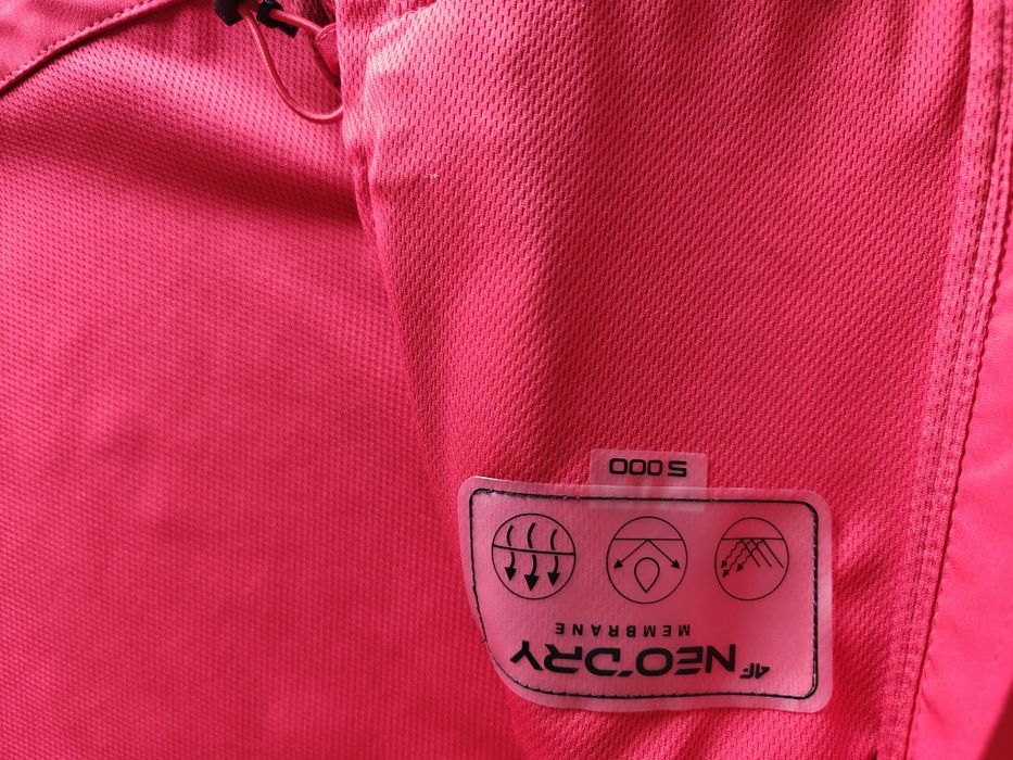 Kurtka Softshell wiatroodporna membrana 5000 chłopięca czerwona 134 4F