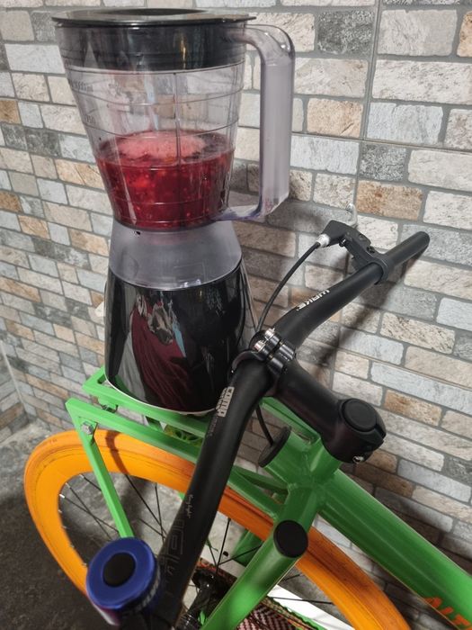 Smoothie bike - bicicleta fazer sumos