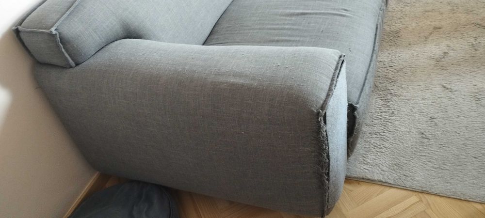 Szara kanapa nowoczesny design