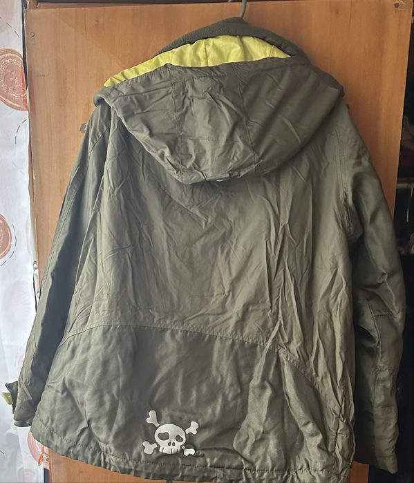 Зимняя куртка  новая