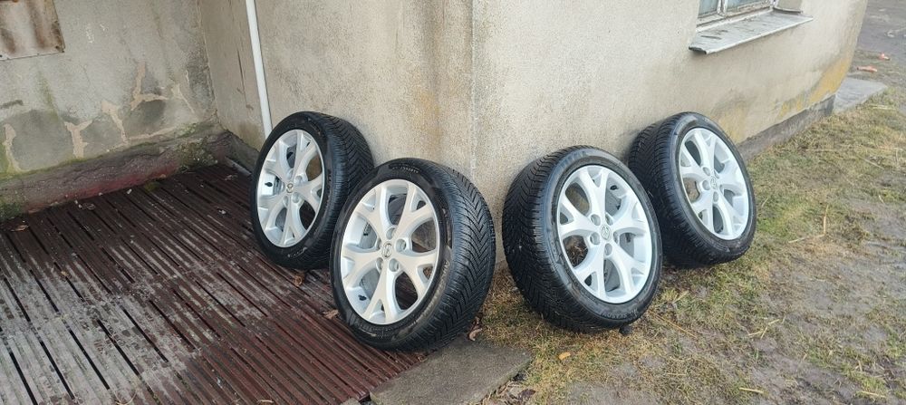 Felgi Koła 17  5x114,3  Mazda 3 5 6 Opony wielosezonowe