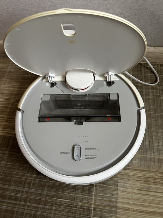 Робот пылесос Xiaomi vacum